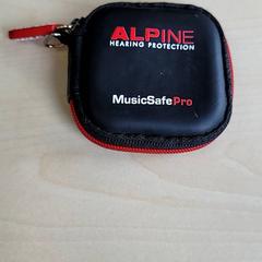 Oordopjes, jak nahlášeno Connexxion Haarlem IJmond pomocí iLost