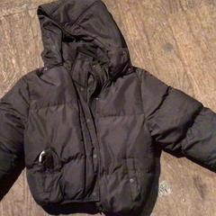 Txamarra Zwart, gisa salatu by De Heeren van Aemstel iLost erabiliz