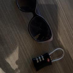 Sunglasses & Number lock, as reported by Van der Valk Hotel Haarlem using iLost