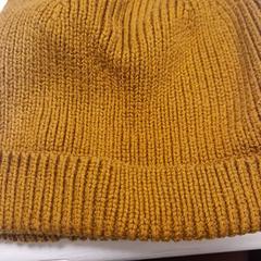 Kalap, amint azt Koninklijk Theater Carré az iLost segítségével jelentette.