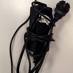 Caricabatterie per laptop, come riportato da Vrije Universiteit Amsterdam utilizzando iLost