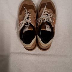 Sneaker, gisa salatu by Grand Hotel Amrâth Amsterdam iLost erabiliz