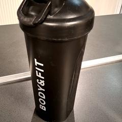 Kubek do picia Zwart, zgłoszono przez Breng Nijmegen przy użyciu iLost