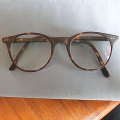 Bril met sterkte glazen, som rapporterats till iLost