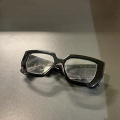 Bril lunettes, zoals gemeld door MEININGER Hotel Bordeaux Gare Saint-Jean met iLost