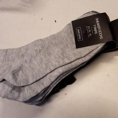 الجوارب، كما تم الإبلاغ عنه بواسطة Qbuzz ZHN عبر iLost