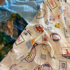 Camisas, segundo informou Amsterdam ID Aparthotel usando iLost