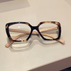 Glasögon, rapporterat av MEININGER Hotel Paris Porte de Vincennes med iLost