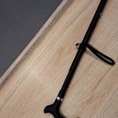 ガイド杖 がiLostで IKEA Villiers-sur-Marne によって報告されました