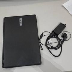Laptop en lader, zgłoszono przez Van der Valk Hotel Schiphol przy użyciu iLost
