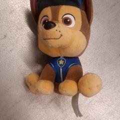 Pelutxezko jostailua Paw Patrol, gisa salatu by IKEA Linköping iLost erabiliz