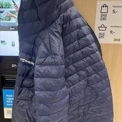 Bunda stormberg, jak nahlášeno IKEA Slependen pomocí iLost