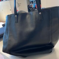 Handtas, ha sido reportado por GVB con iLost