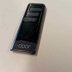 Control remoto, ha sido reportado por Vrije Universiteit Brussel (VUB) con iLost
