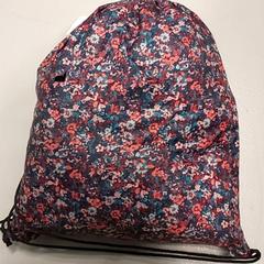 Saco Sporttas, como reportado por Regio West-Vlaanderen utilizando o iLost