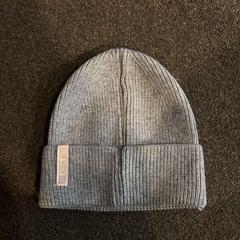 Kapelusz, zgłoszono przez Leonardo Hotel Amsterdam Rembrandtpark przy użyciu iLost