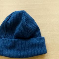 Kleding Muts blauw, jak nahlášeno Centraal magazijn pomocí iLost