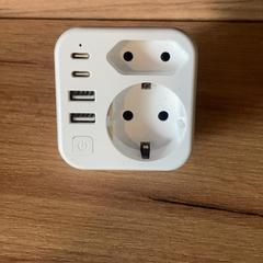 Adapter Wit, zoals gemeld door Attractie- & Vakantiepark Slagharen met iLost