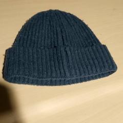 Roupa - muts, segundo informou Regio Antwerpen - Brussel usando iLost