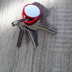 Klíče, jak nahlášeno EBS Tramplein pomocí iLost