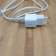 Oplader Belkin, zoals gemeld door Bolognalaan 101 met iLost