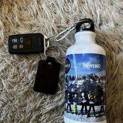 AB autosleutel met veldflesje, as reported to iLost