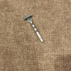 Razor, jak nahlášeno Van der Valk Hotel Apeldoorn - De Cantharel pomocí iLost