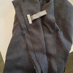 Sjaal zwart, come riportato da Connexxion Zeeuws-Vlaanderen utilizzando iLost