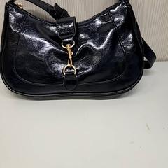 Handbag Zwart, as reported by Transdev Gooi en Vechtstreek using iLost