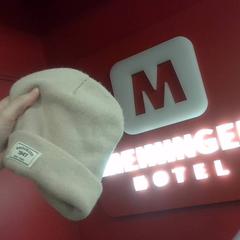 Beanie bonnet, as reported by MEININGER Hotel Bordeaux Gare Saint-Jean using iLost