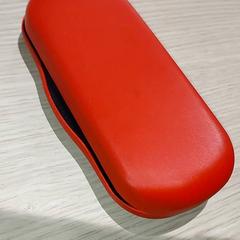 بريليندوس - rood، كما تم الإبلاغ عنه بواسطة Centraal magazijn عبر iLost