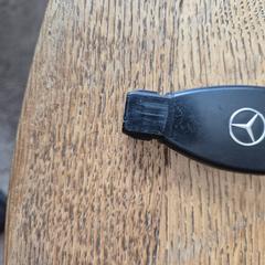 Sleutel Mercedes がiLostに報告されました