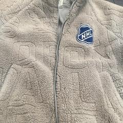 Casaco, como reportado por Rotterdam The Hague Airport utilizando o iLost