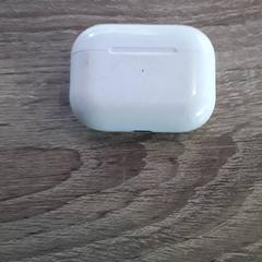 AirPods, som rapportert av EBS Tramplein ved bruk av iLost