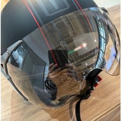 Skoterhjälm zwart, rapporterat av Gemeente Zevenaar med iLost