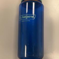 Garrafa para beber, como reportado por Vrije Universiteit Amsterdam utilizando o iLost