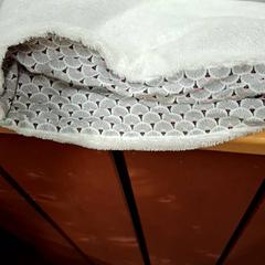 Taška na krk Blanc et gris, ako bolo nahlásené IKEA Caen Fleury-sur-Orne pomocou iLost