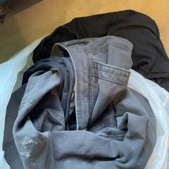 Ropa Black, ha sido reportado por MEININGER Hotel Berlin East Side Gallary con iLost