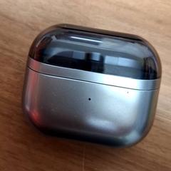 Oortjesdoosje, rapporterat av Qbuzz DMG med iLost