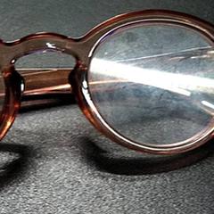 Glasögon, rapporterat av IKEA Gent med iLost