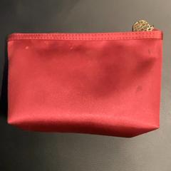 Handbag Metallic red, gemeldet von MEININGER Hotel Munich Olympiapark über iLost