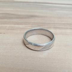 Ring Silber 925, segons ha informat Wilmering Sulingen mitjançant iLost