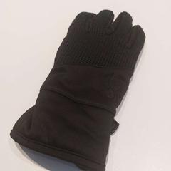 Luva Zwart, Rechts, black spider emblem, segundo informou TU/e - Receptie Flux usando iLost