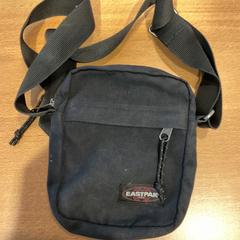 Tasje op naam van Bod, como reportado por Gemeente Amsterdam utilizando o iLost