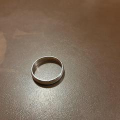 Wedding Ring "Yudeisa 6-11-19", ha sido reportado por MEININGER Hotel Brussels City Center con iLost