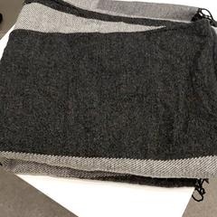 Poncho, as reported by IKEA Toulouse using iLost