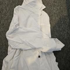 Skjorte, som rapportert av Ramada by Wyndham Amsterdam Airport Schiphol ved bruk av iLost