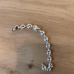 Pulseira, segundo informou MEININGER Hotel Köln West usando iLost