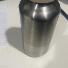 Üveg, amint azt Pouw Vervoer az iLost segítségével jelentette.