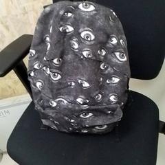 Motxila, gisa salatu by ilévia iLost erabiliz